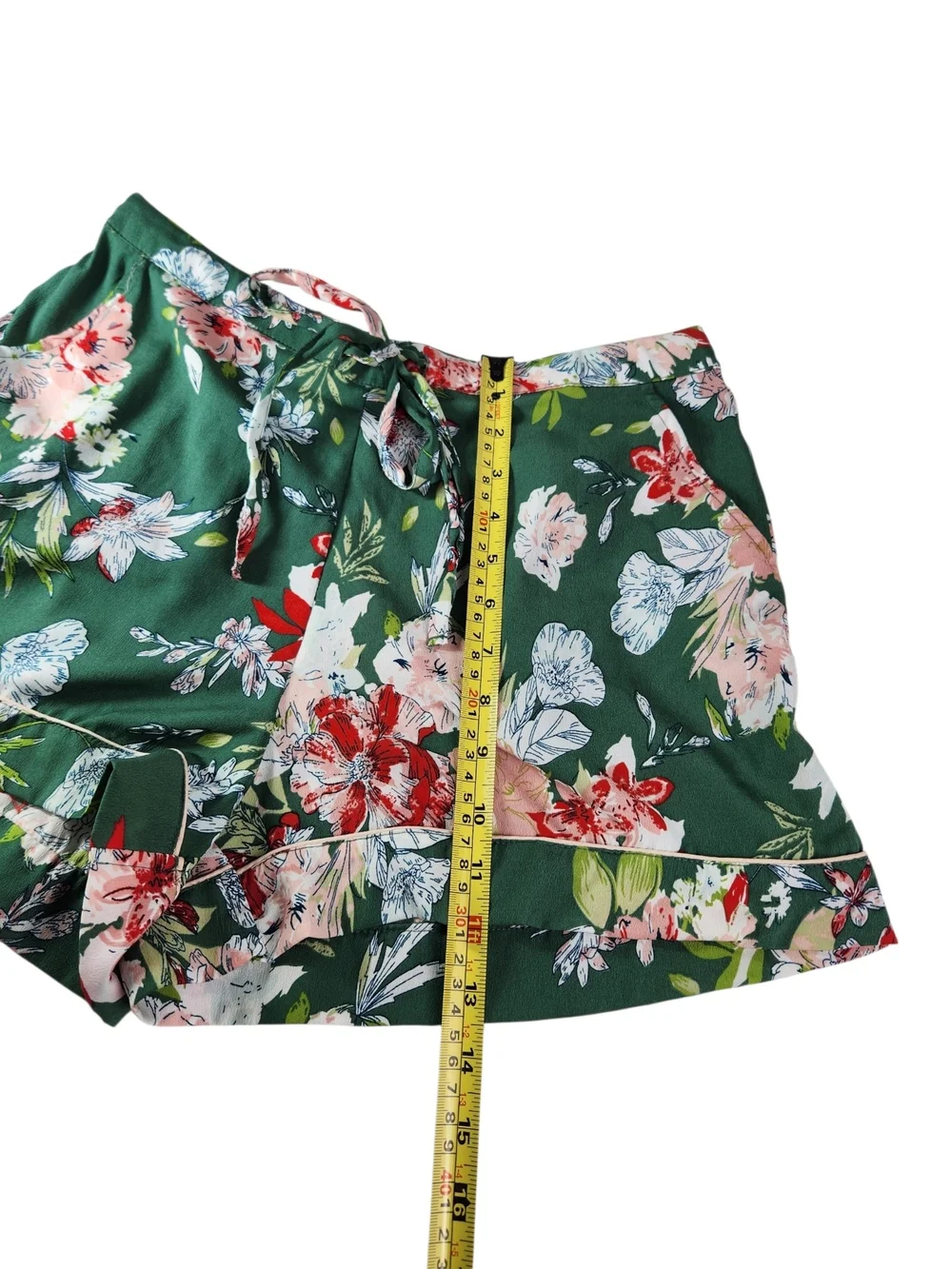 Cynthia Rowley 2-Piece Pajama Set  Med Green Pink Floral Silky Shorts PJs Resort